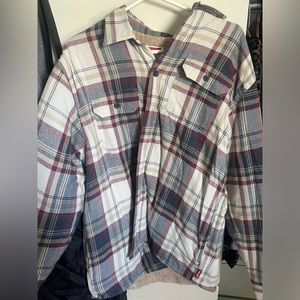 wrangler fur lined flannel with puffer sleeve material